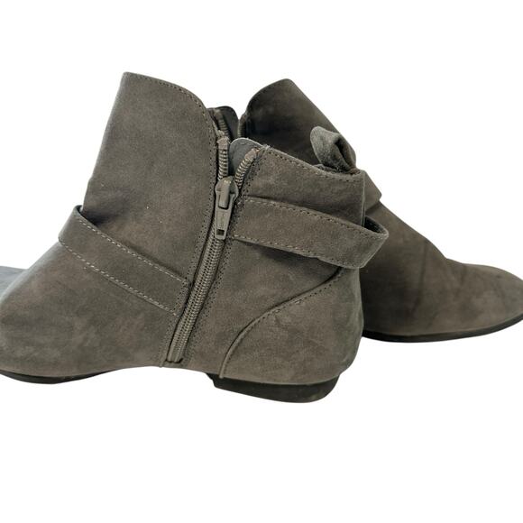 SO Dark Gray Faux Leather 8.5 Medium Width Bootie Ankle Boot Casual Western - Picture 4 of 6